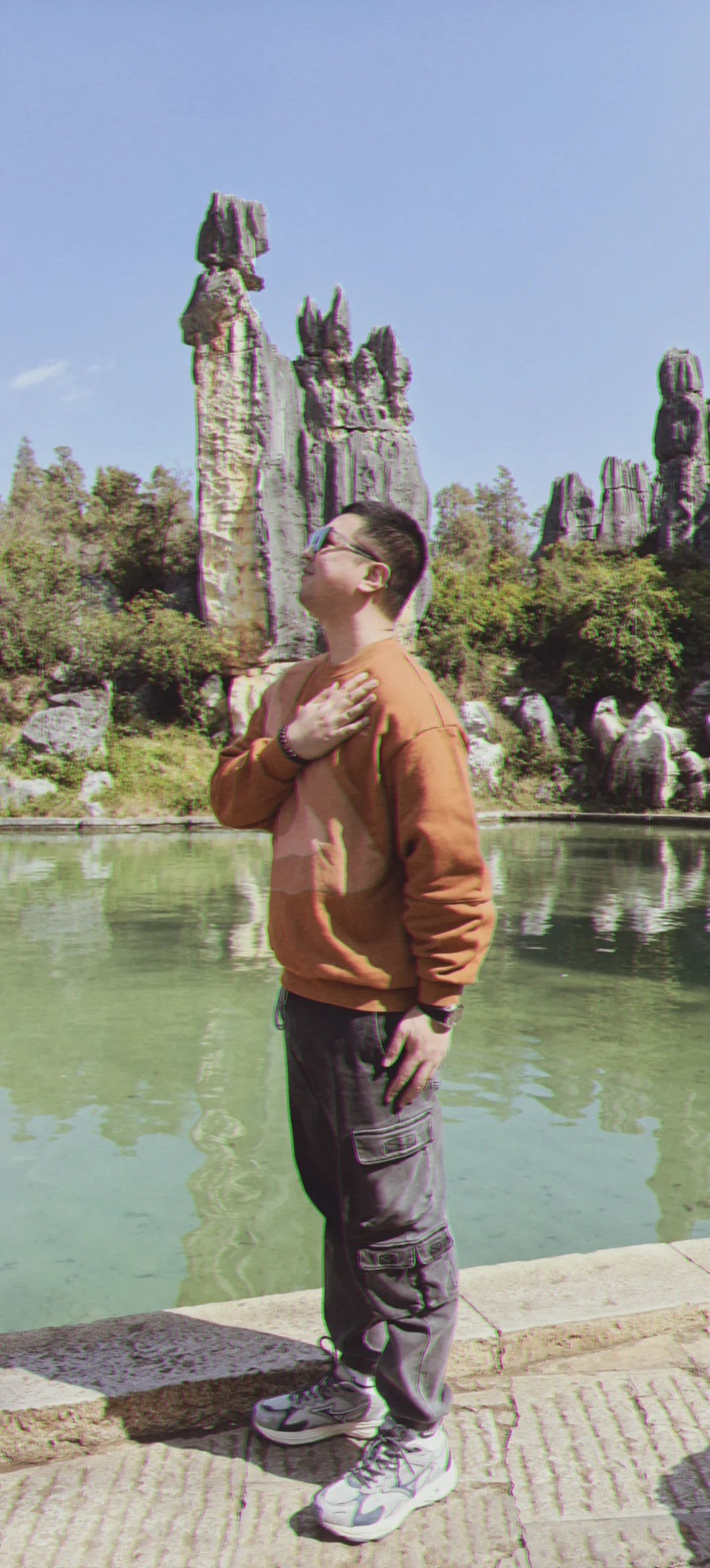 昆明石林 刀山火海 该花得花