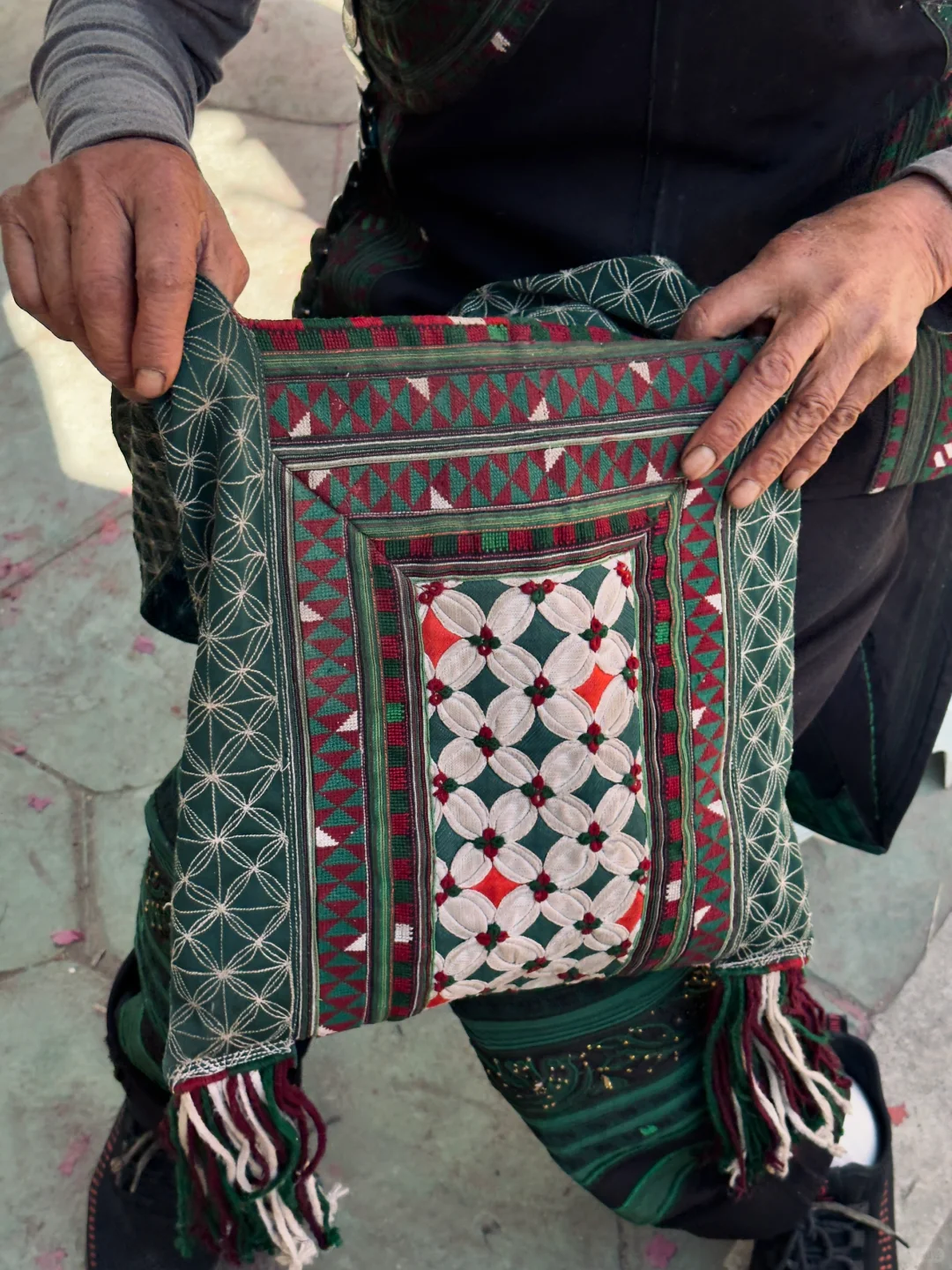 元阳赶集｜遇见一群色彩美学家和叠穿大师