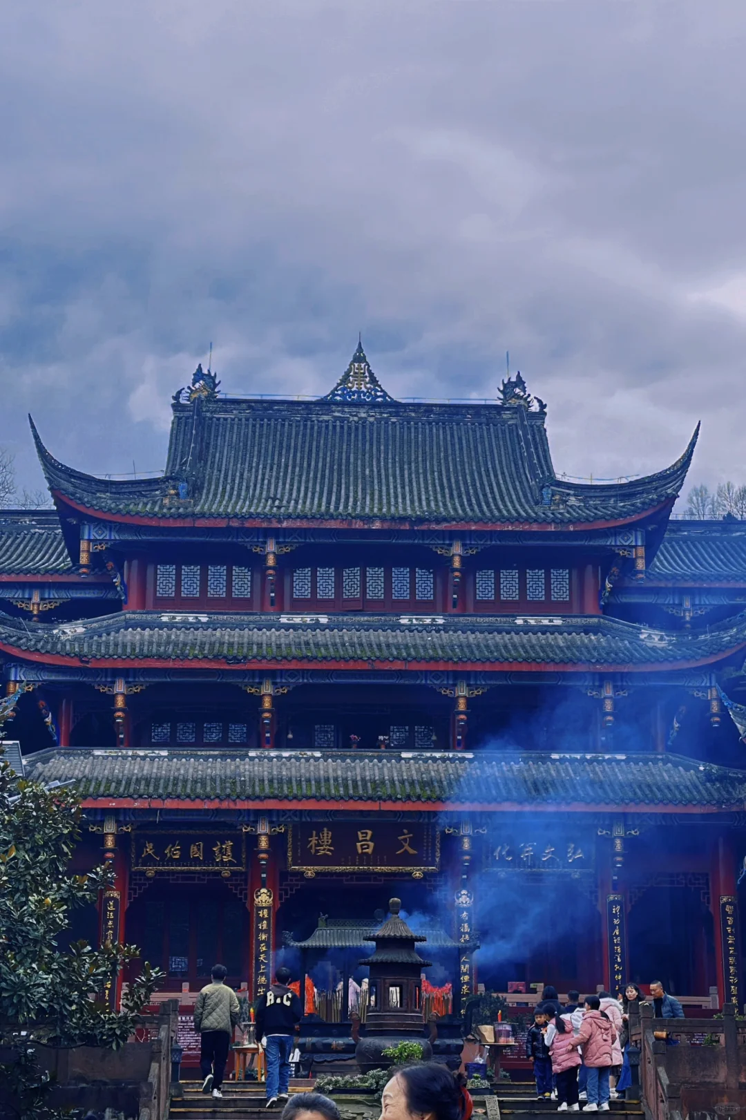 春节青城山前山 已累趴