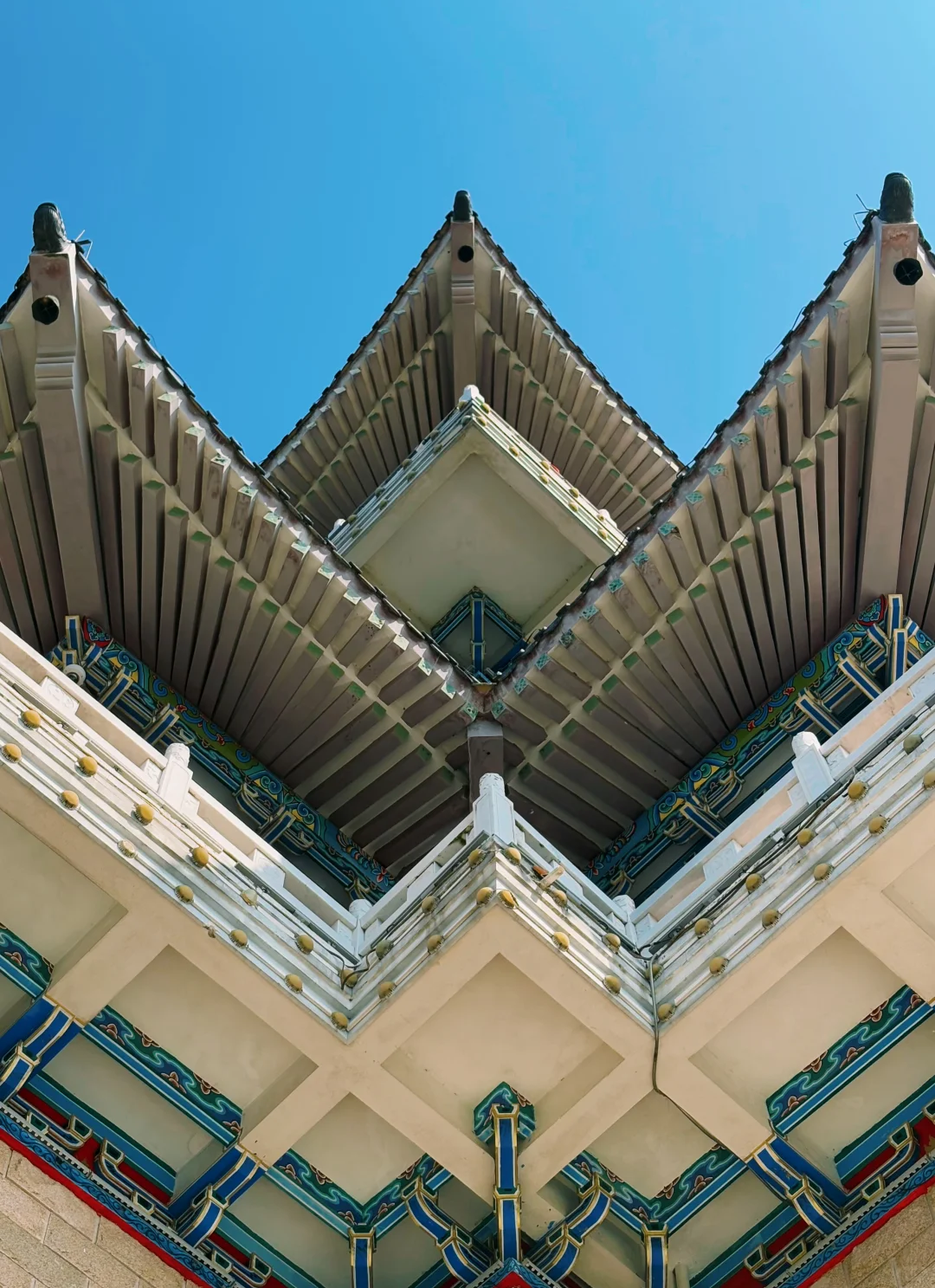 登顶高榜山 | 在人生的道路上，要向前向前！