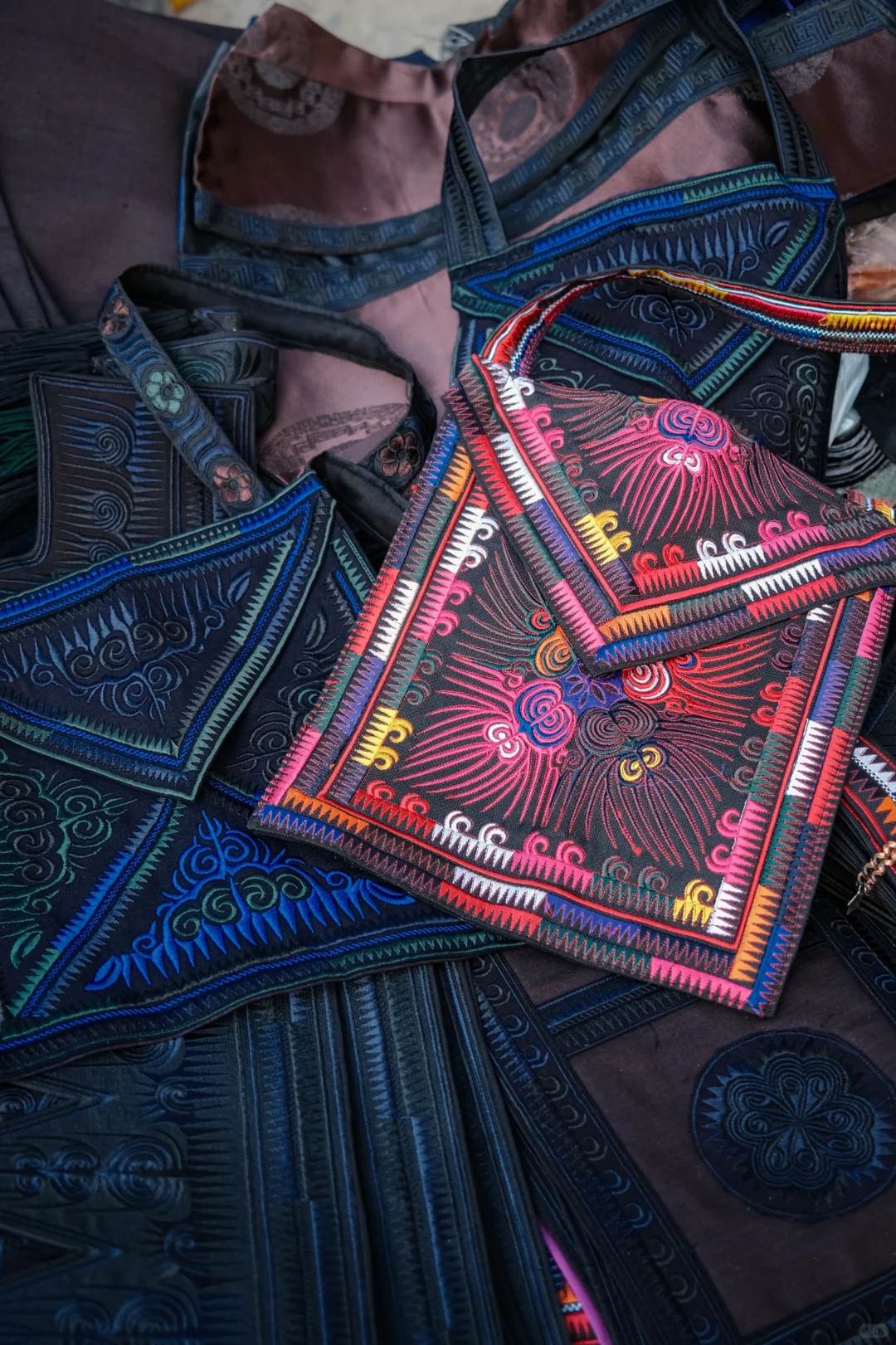 元阳赶集｜遇见一群色彩美学家和叠穿大师