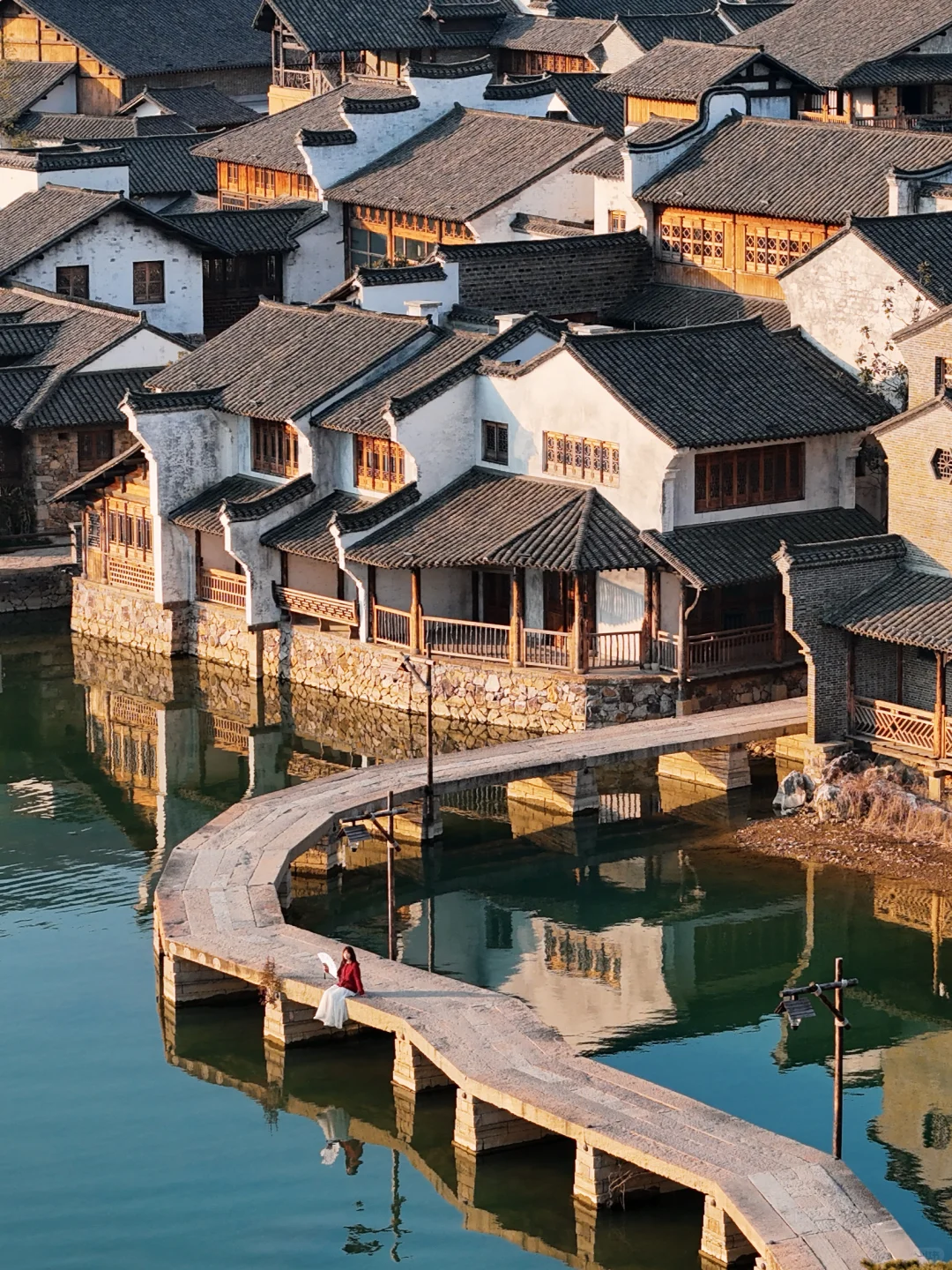 迄今为止,我最喜欢的度假小镇出现了