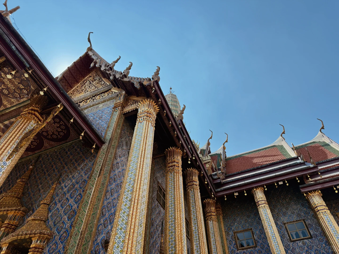 曼谷大皇宫，震撼但是太晒了