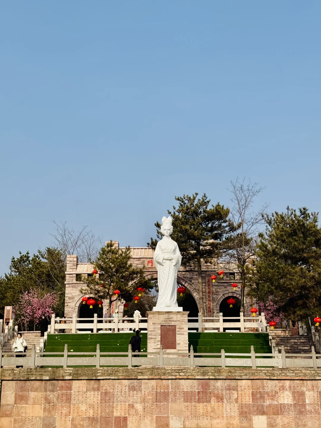 进山遇湖，见山不见人，京娘湖！