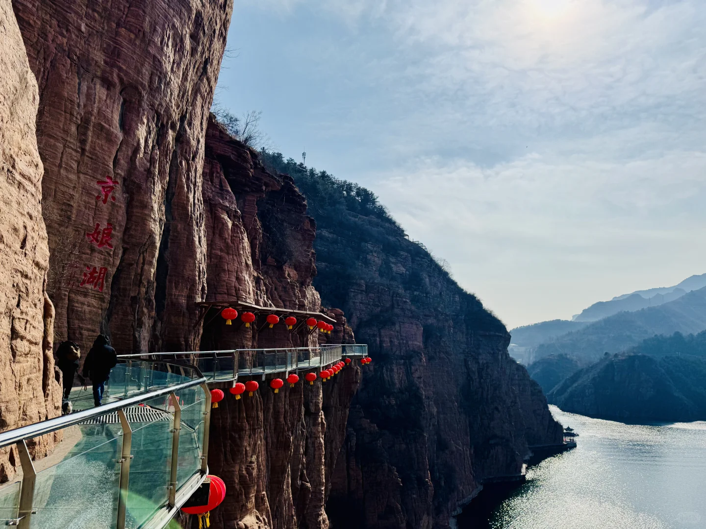 进山遇湖，见山不见人，京娘湖！