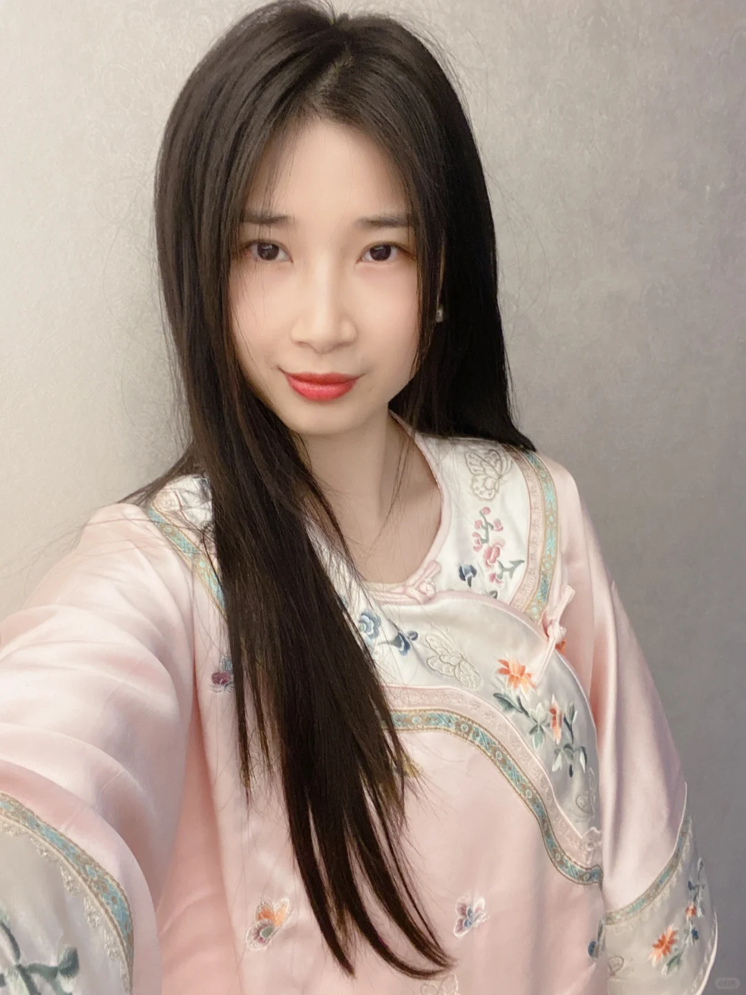 粉色娇嫩｜如今三十好几了还是喜欢穿