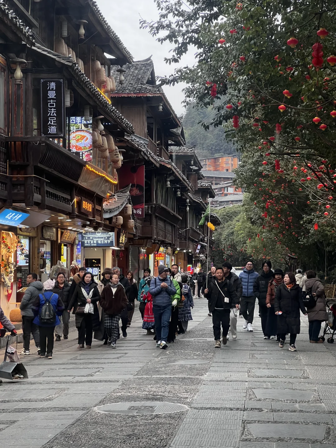 2.10号西江千户苗寨景区实况