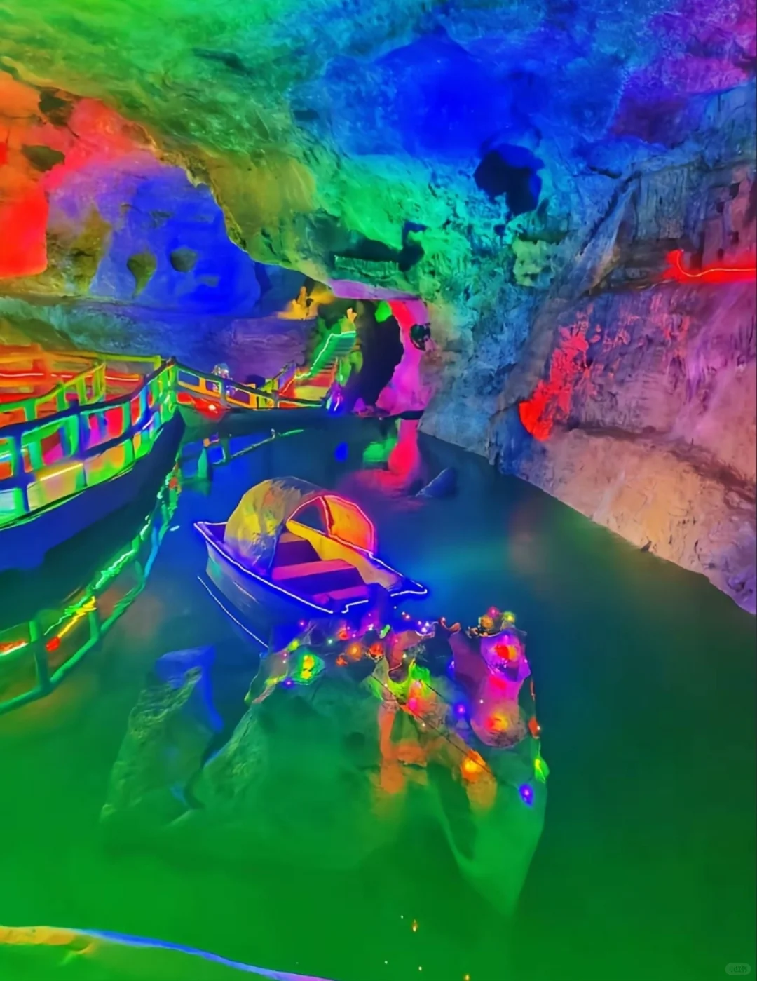 邯郸到日照,萤火虫水洞,地下大峡谷二日游