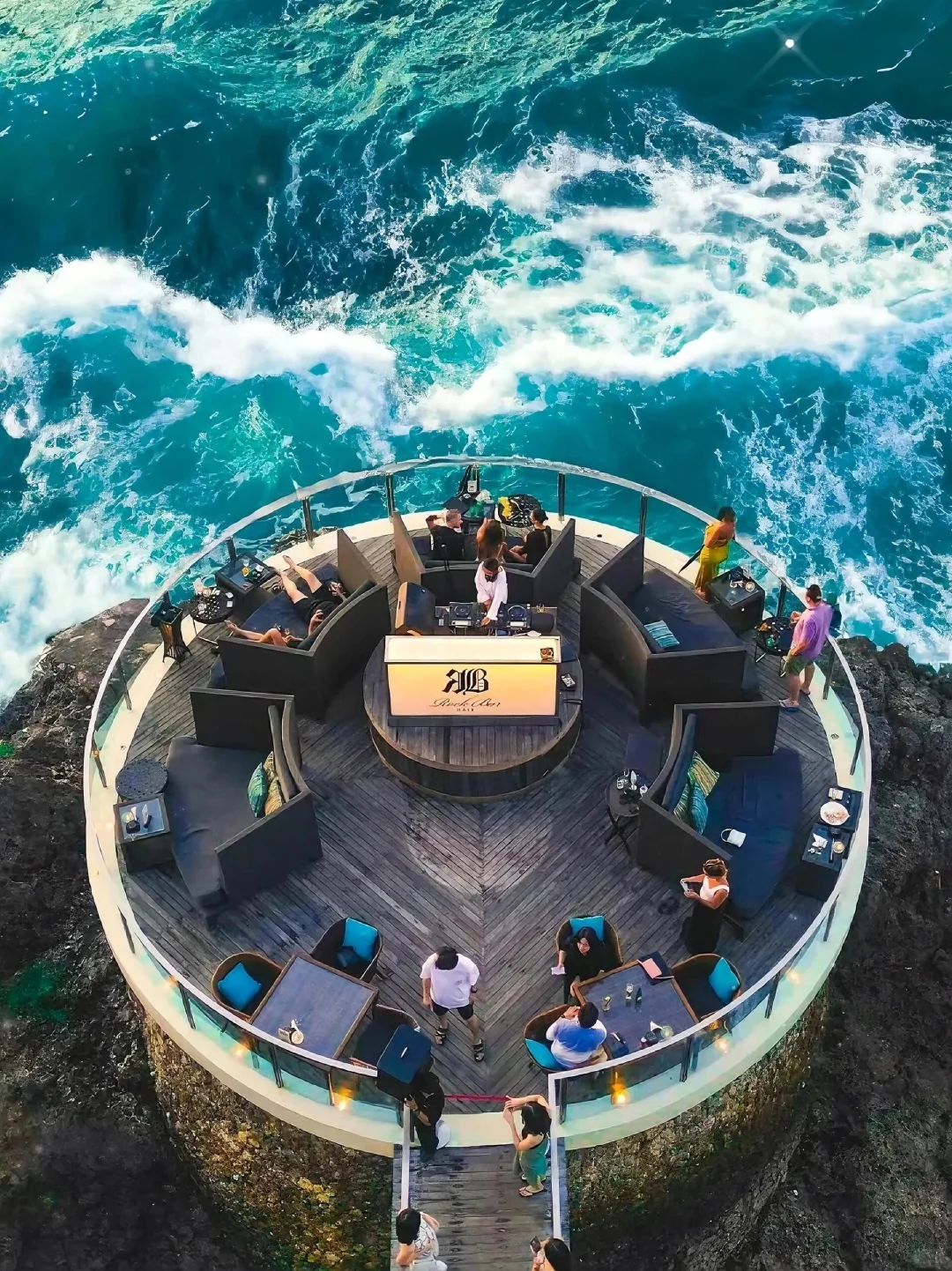 说个恐怖的！巴厘岛酒店！2-5月暴跌50%❗️