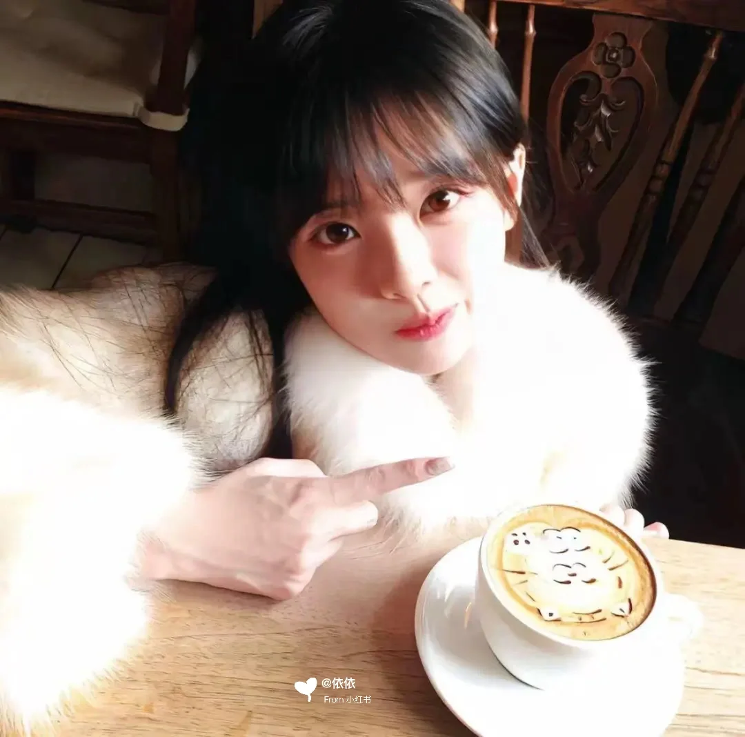 气质纯欲女生头像