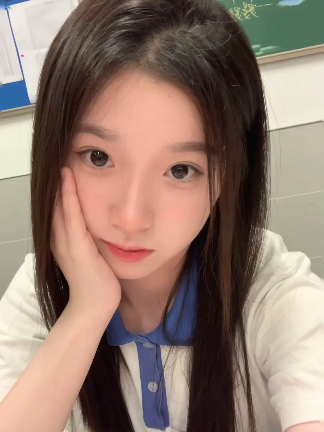 在学校的漂亮live库存～