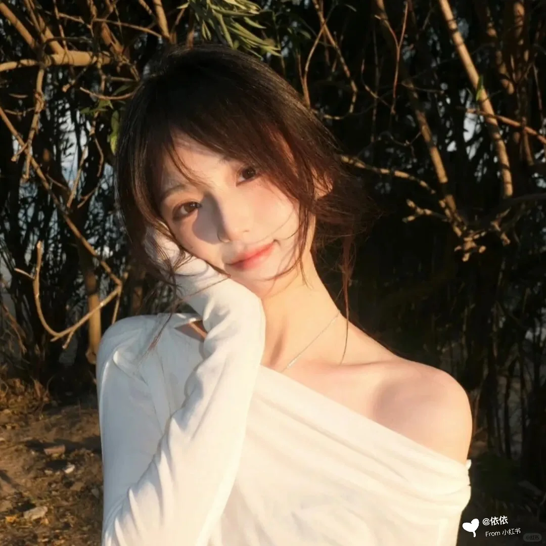 气质纯欲女生头像