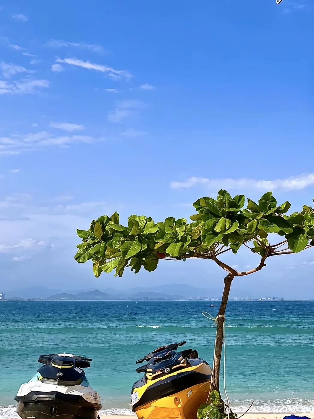 两个抠搜女生已回，三亚现状😭