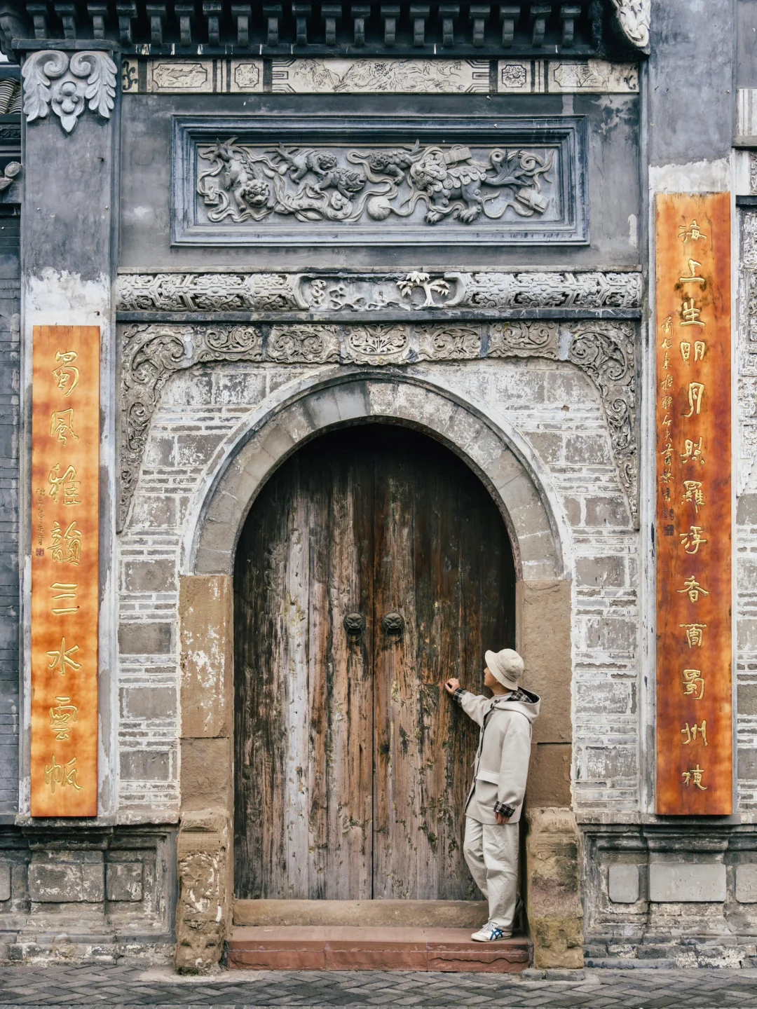 成都1小时直达！🏔雪山下的千年古镇有多绝！