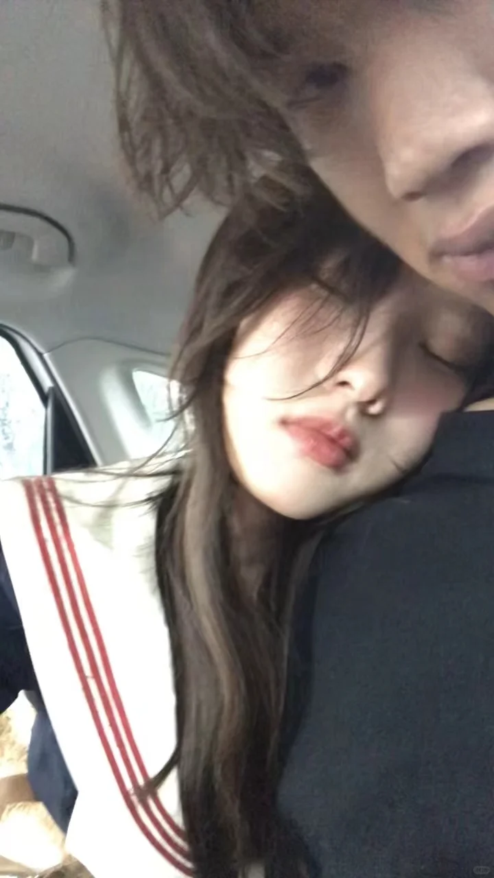 呜呜呜女朋友真的糯叽叽软软甜甜好可爱😍