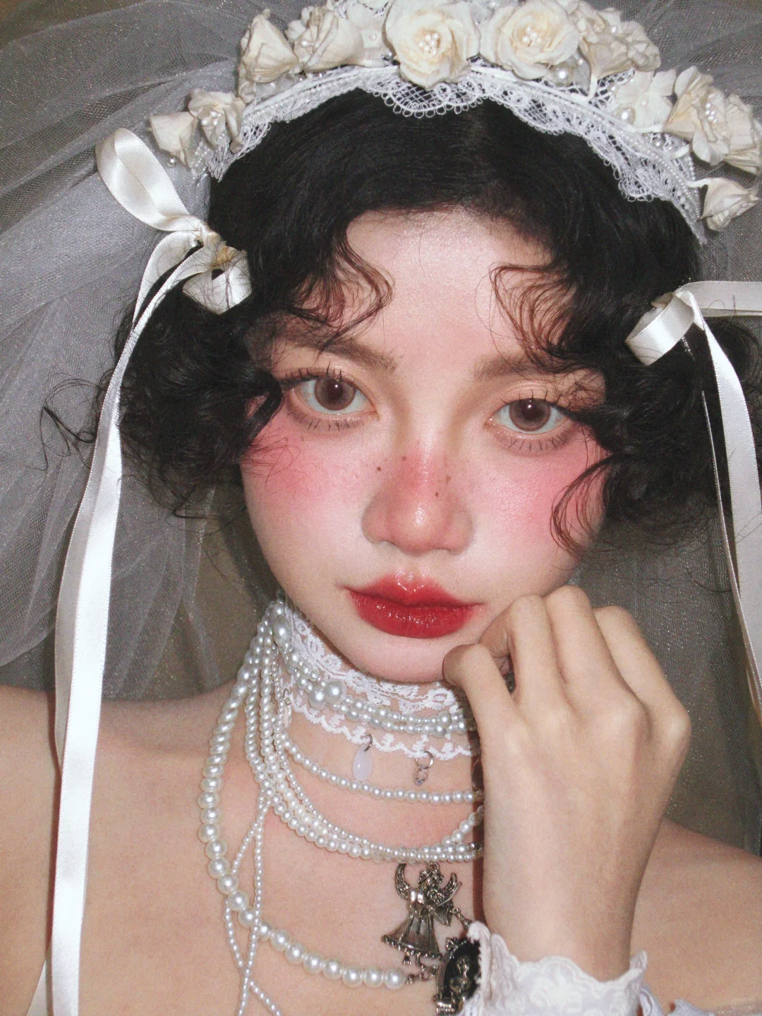 长在审美上的女主角、法里法气