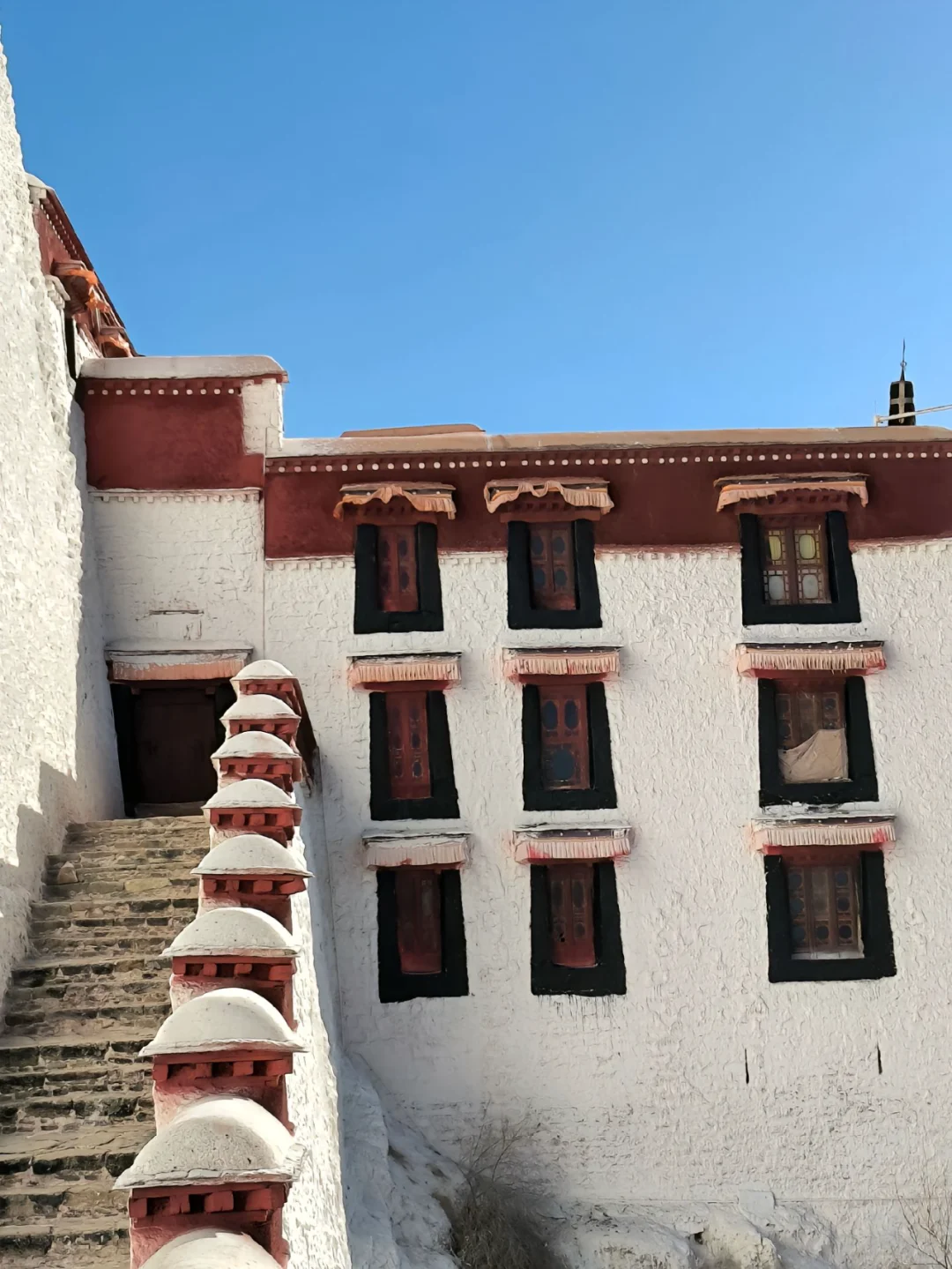 西藏会惩罚每一个乱带充电宝的人。