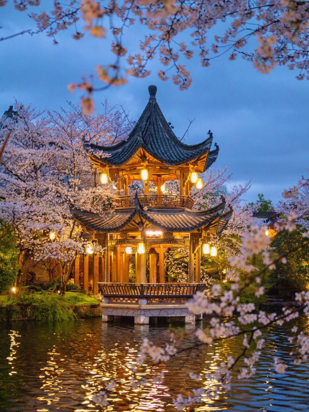 以为西湖已经够美了，直到我去了这里….