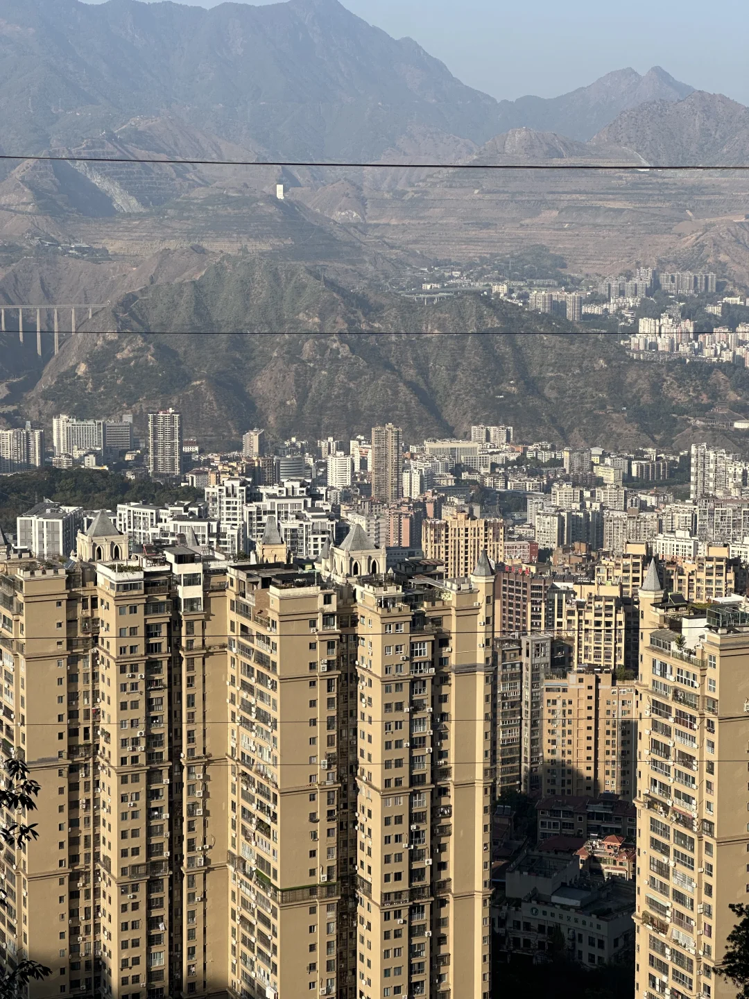 📍攀枝花22°c☀️的暖冬是成都人的最爱吧？