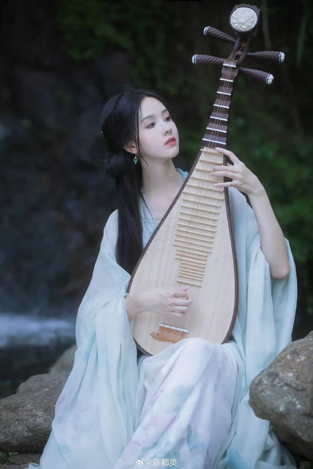 陈都灵！！！你真的是我的白月光！！！