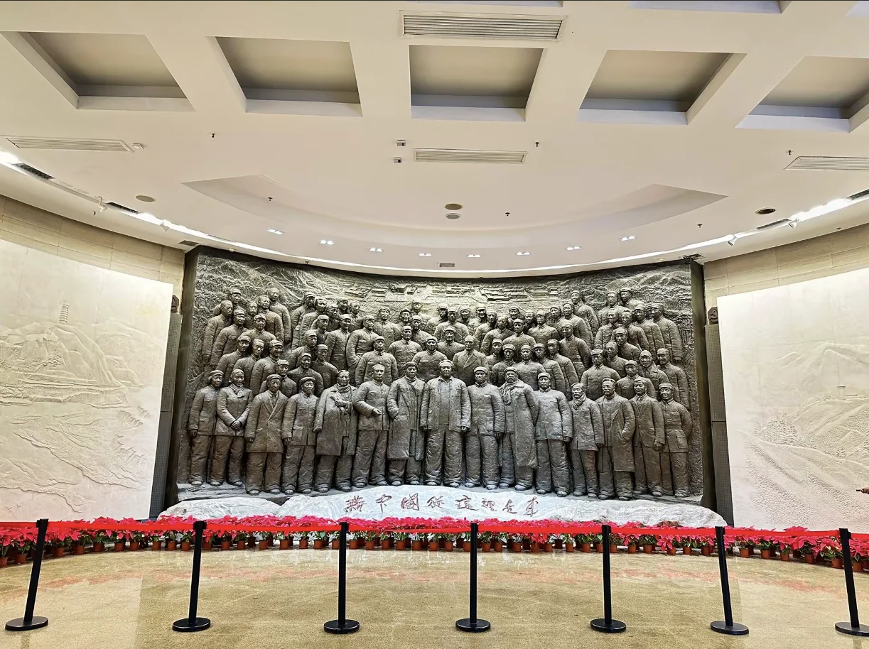 走进革命圣地，寻访红色足迹