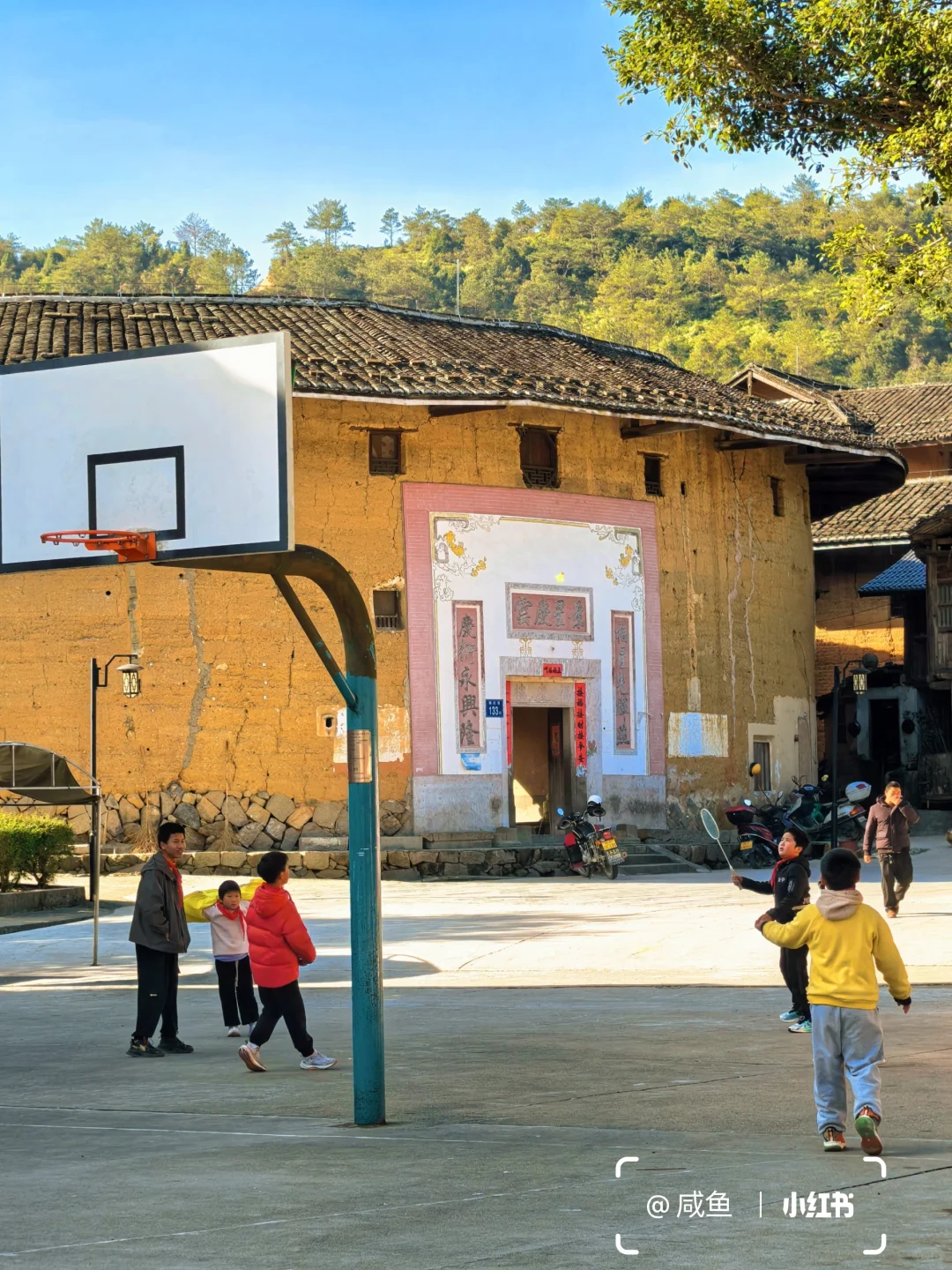 初溪土楼群：穿梭时光的窗户和文化的边界