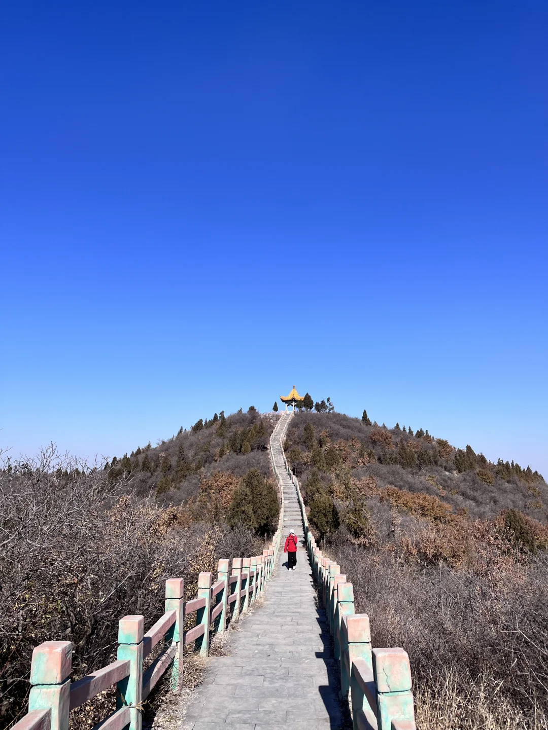 徒步一年，推荐给大家9条值得走的路线