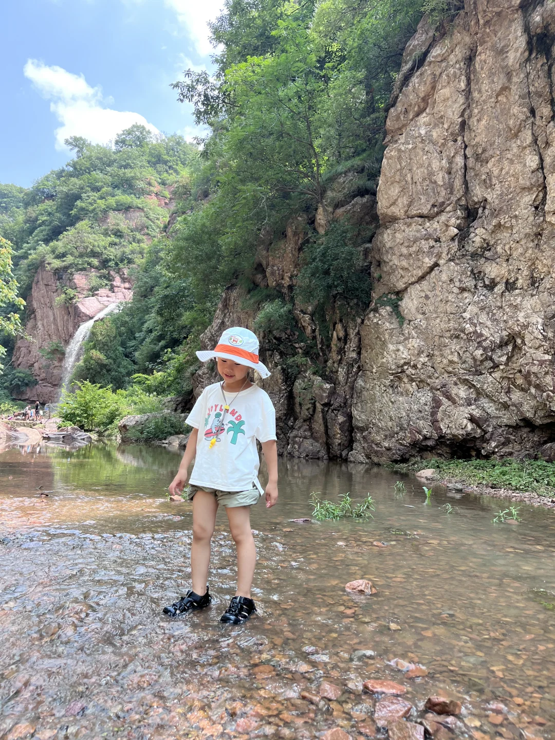 徒步一年，推荐给大家9条值得走的路线