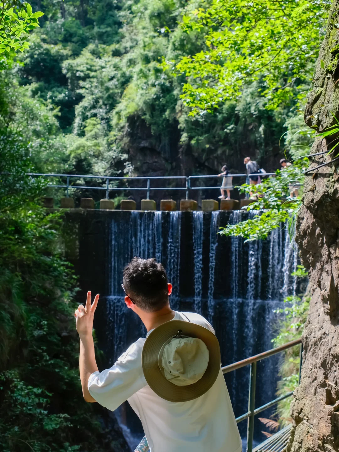 真的不在九寨沟！！在浙江！！美哭我😭😭