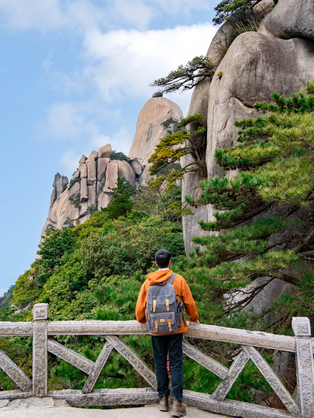 以为黄山够美了‼️直到遇到哪吒敖丙登天柱山