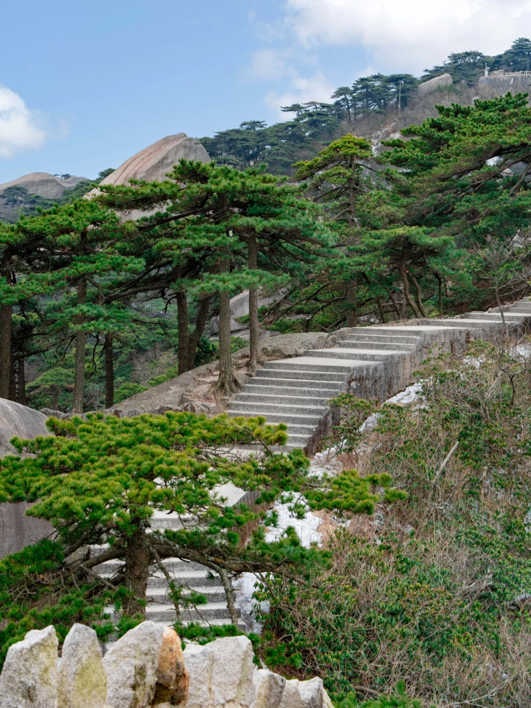 以为黄山够美了‼️直到遇到哪吒敖丙登天柱山