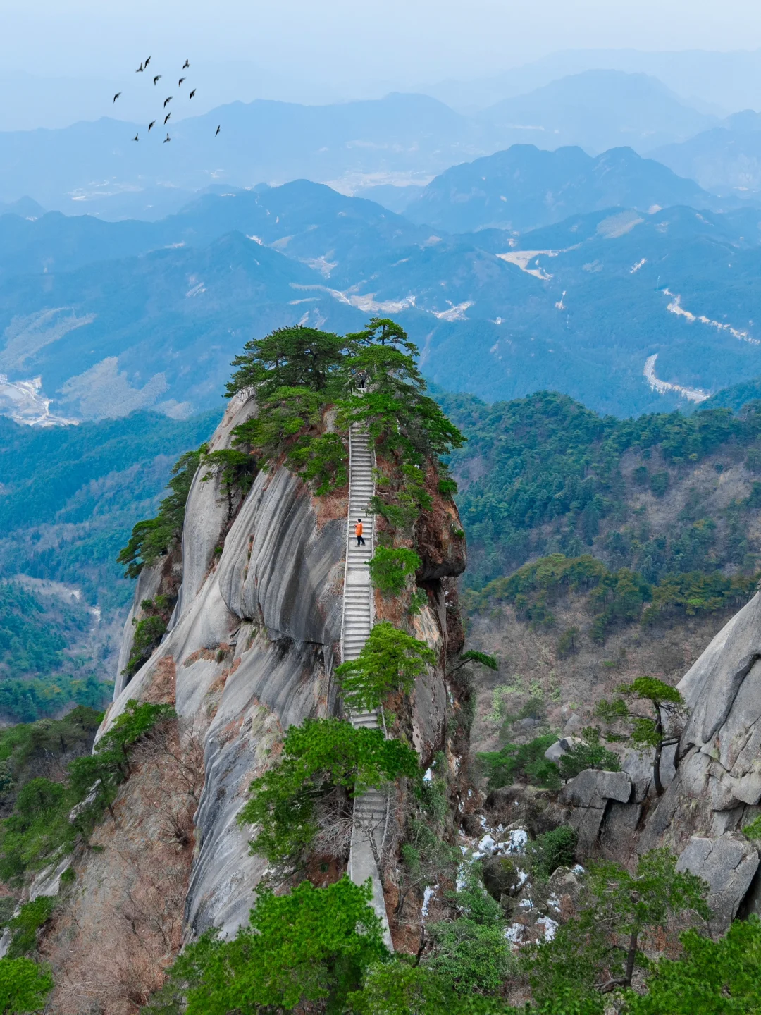 以为黄山够美了‼️直到遇到哪吒敖丙登天柱山