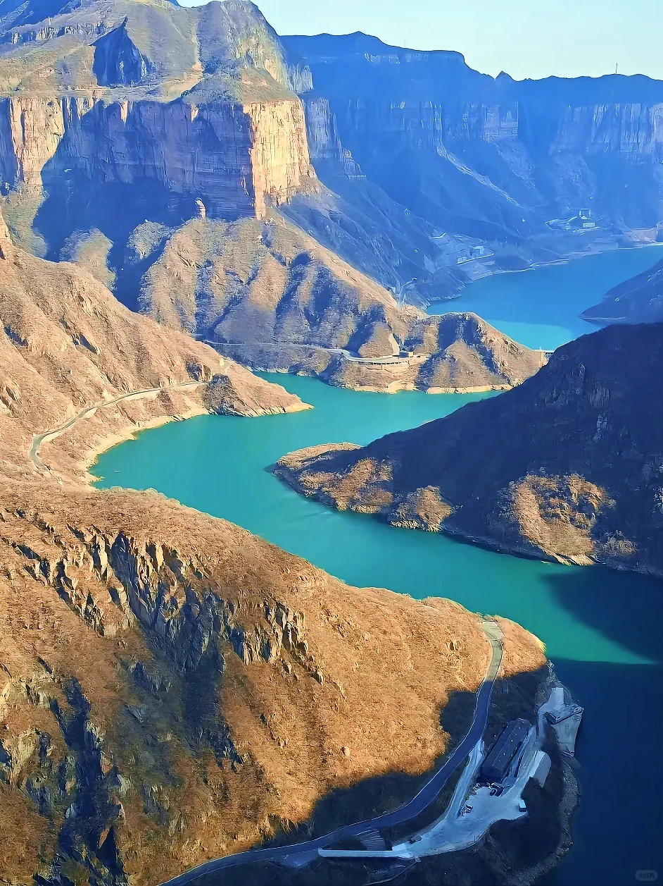 跟着《国家地理》去旅行。。果然很震撼！！