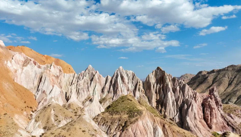 张掖探秘，包车畅行邂逅河西走廊的梦幻风景