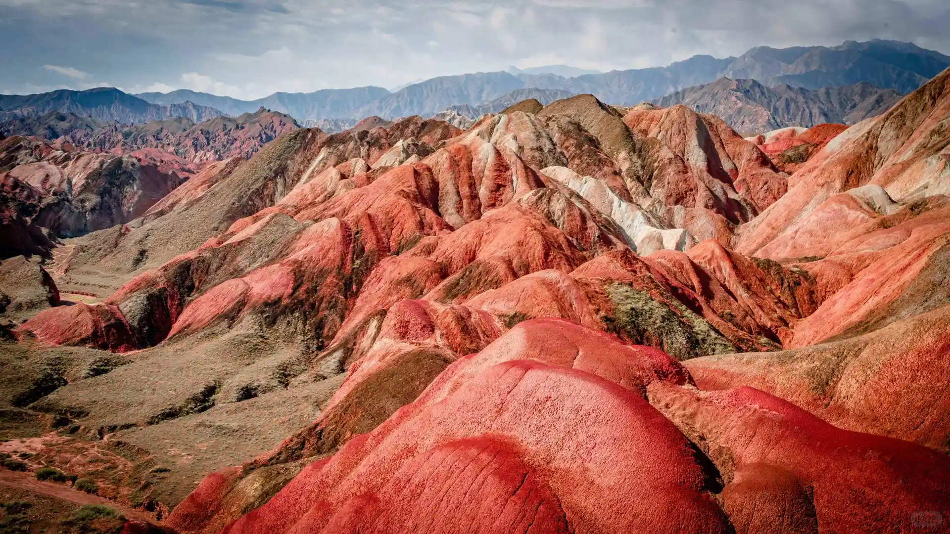 张掖探秘，包车畅行邂逅河西走廊的梦幻风景