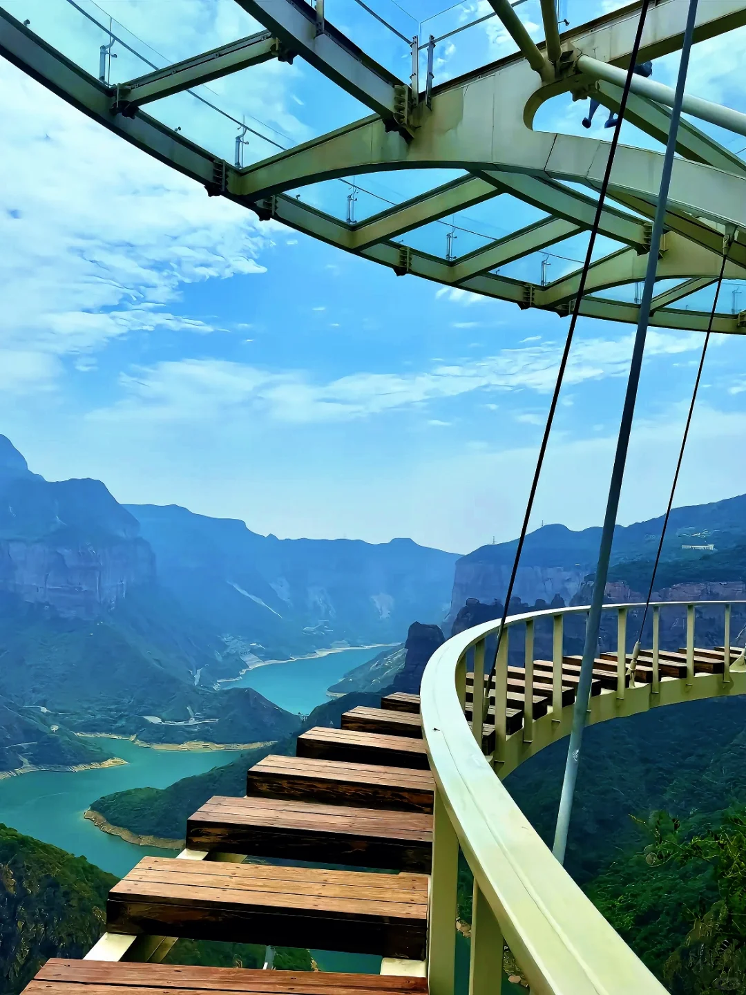 跟着《国家地理》去旅行。。果然很震撼！！