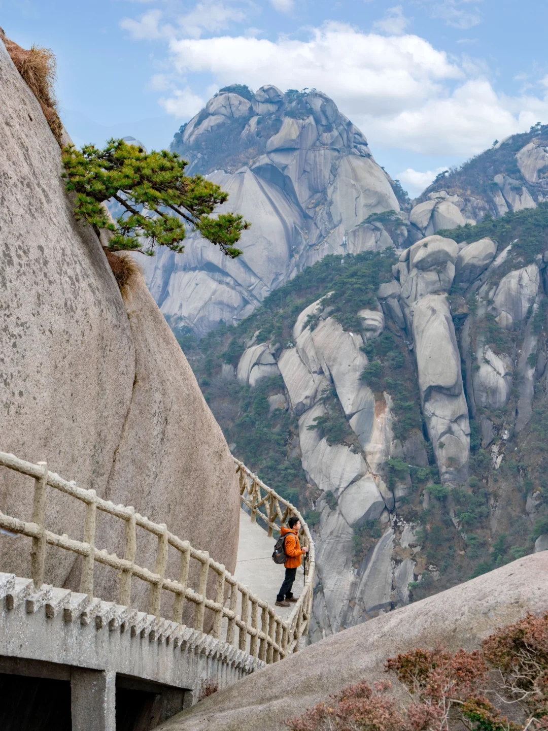 以为黄山够美了‼️直到遇到哪吒敖丙登天柱山