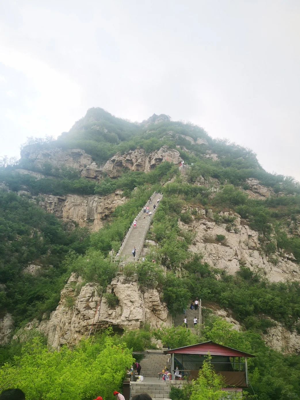 石家庄抱犊寨：历史与自然交织的奇寨之旅