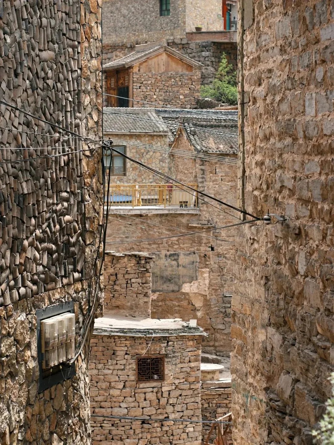 藏在太行山深处的石头王国，百年古村！