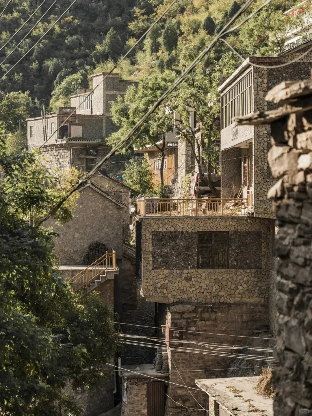 藏在太行山深处的石头王国，百年古村！