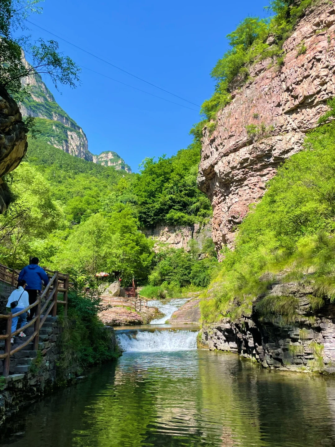 比起云台山，我更喜欢藏在小城里的这座山‼️