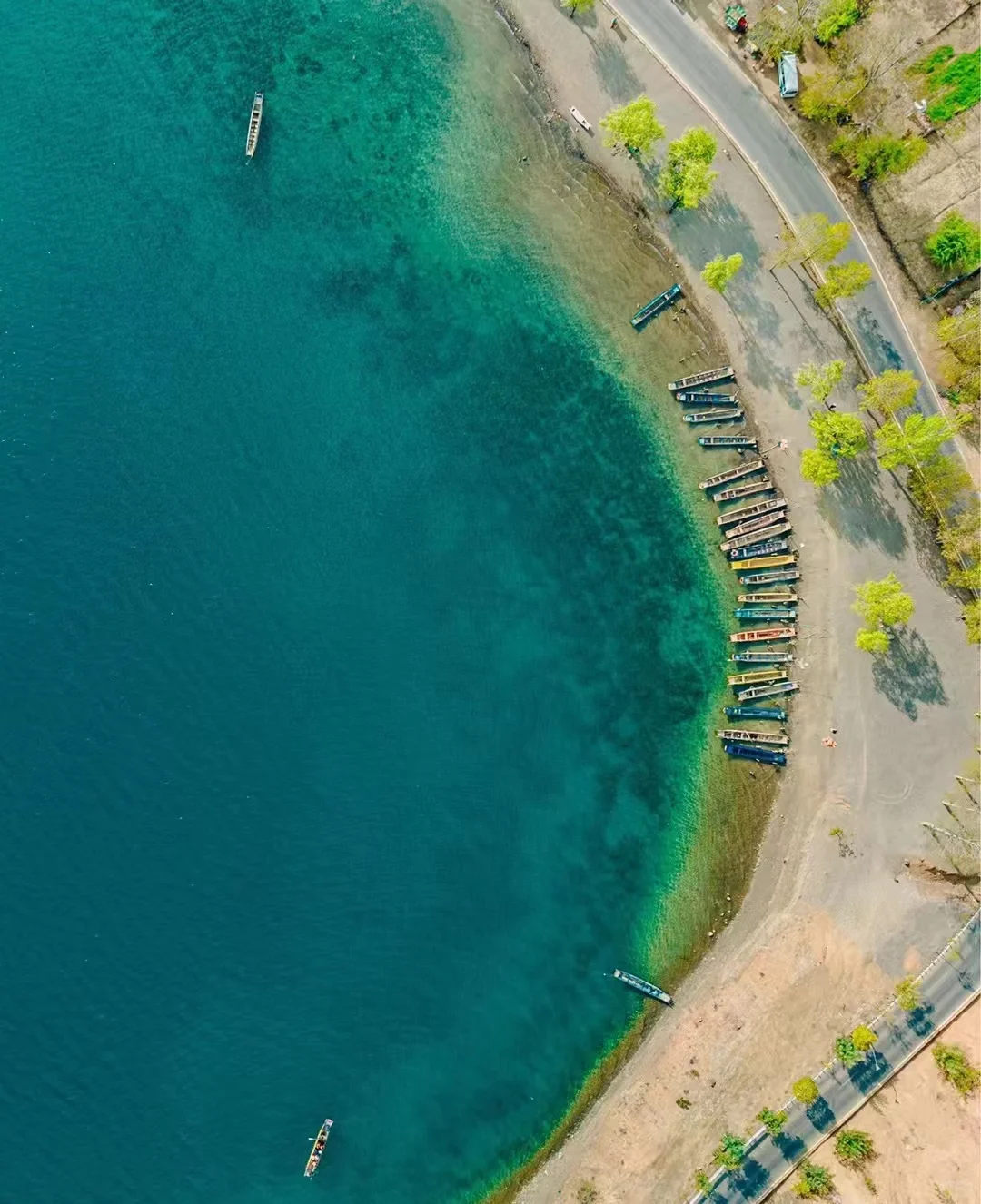 离城市最远离太阳最近的地方