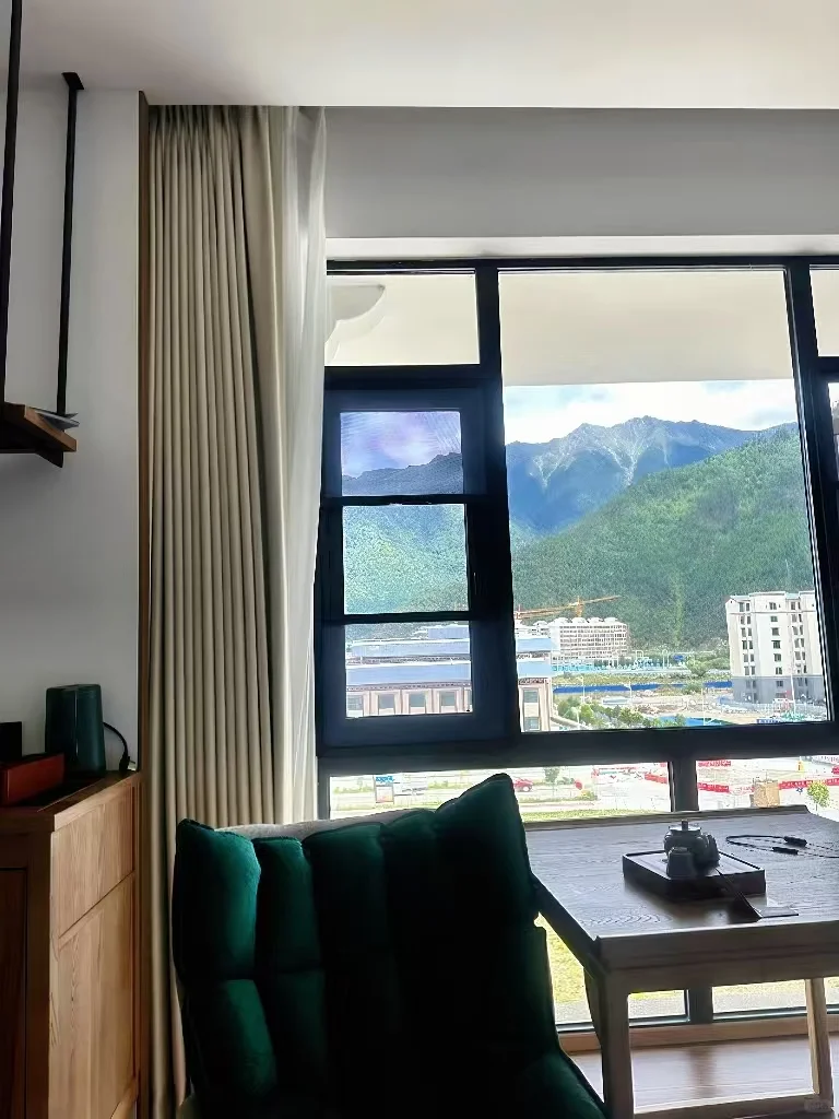 强推！林芝这家酒店，离景点近到离谱！