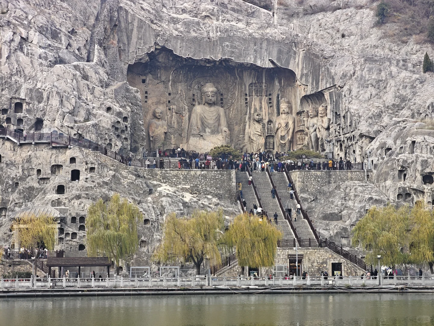 河南～洛阳龙门石窟