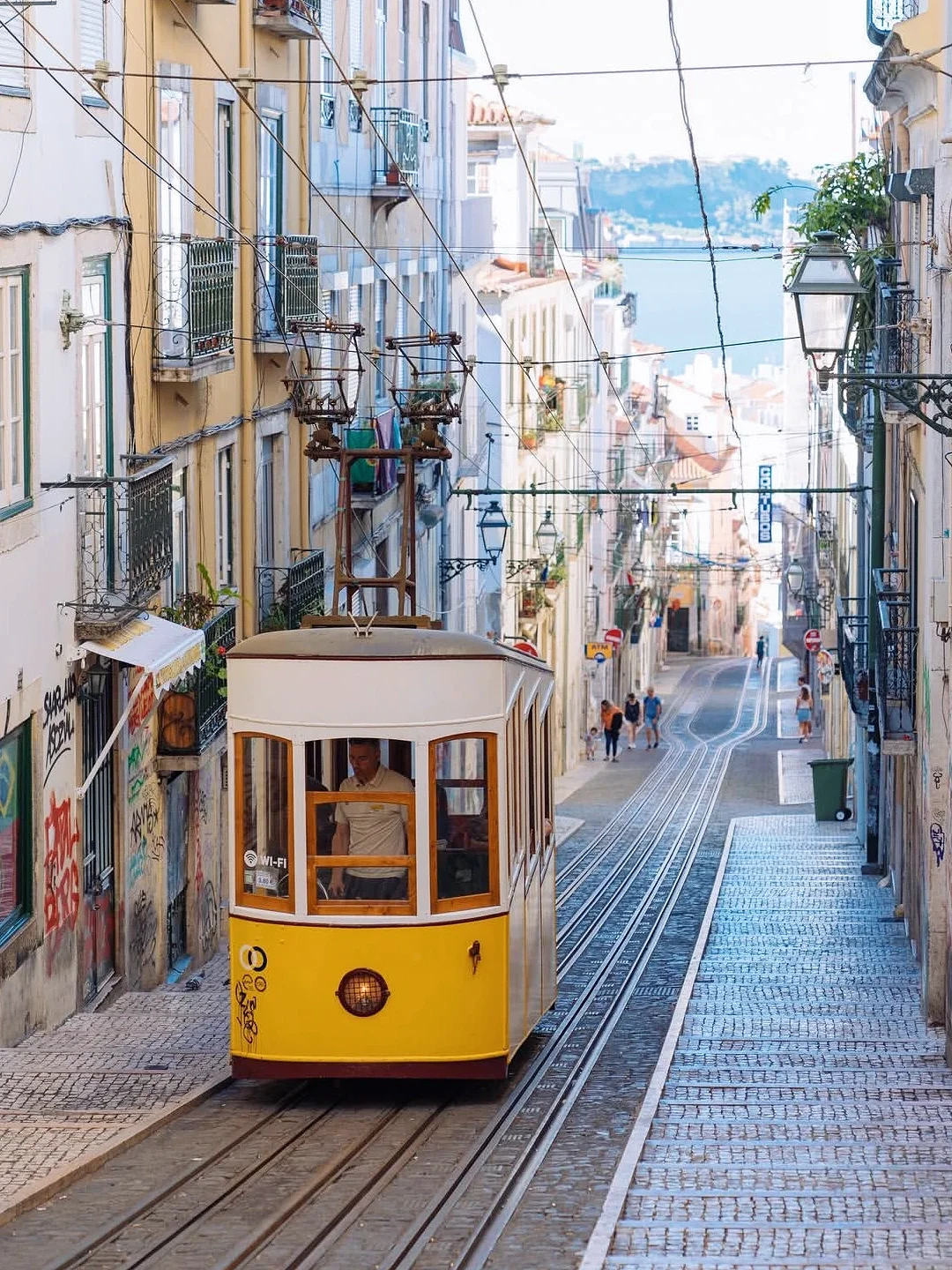 西葡旅游现状⚠️没做旅游攻略别在3-6月来