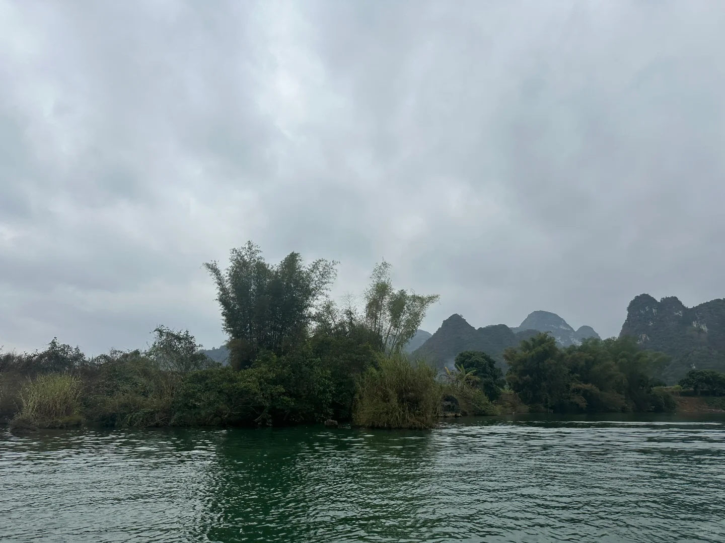 2.28 德天大瀑布 3.1 二月二峒那屿湾