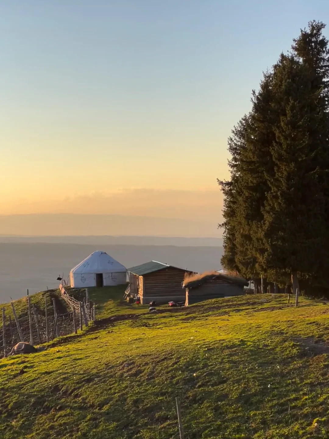 强烈建议来新疆一定要至少住一晚景区！！