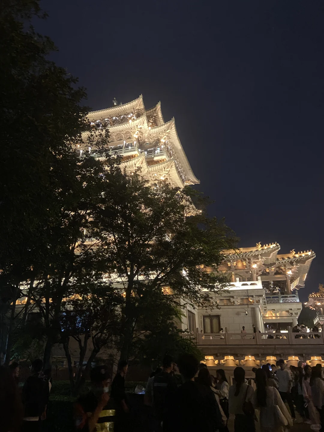 这么近，那么美，周末到()()