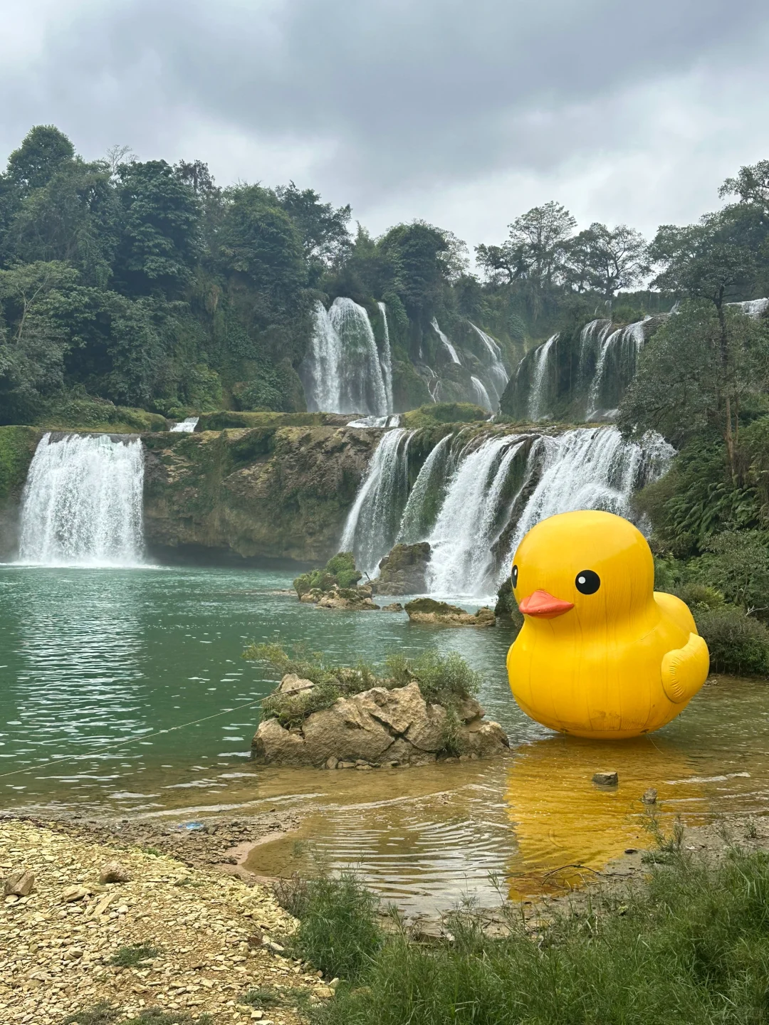 2.28 德天大瀑布 3.1 二月二峒那屿湾