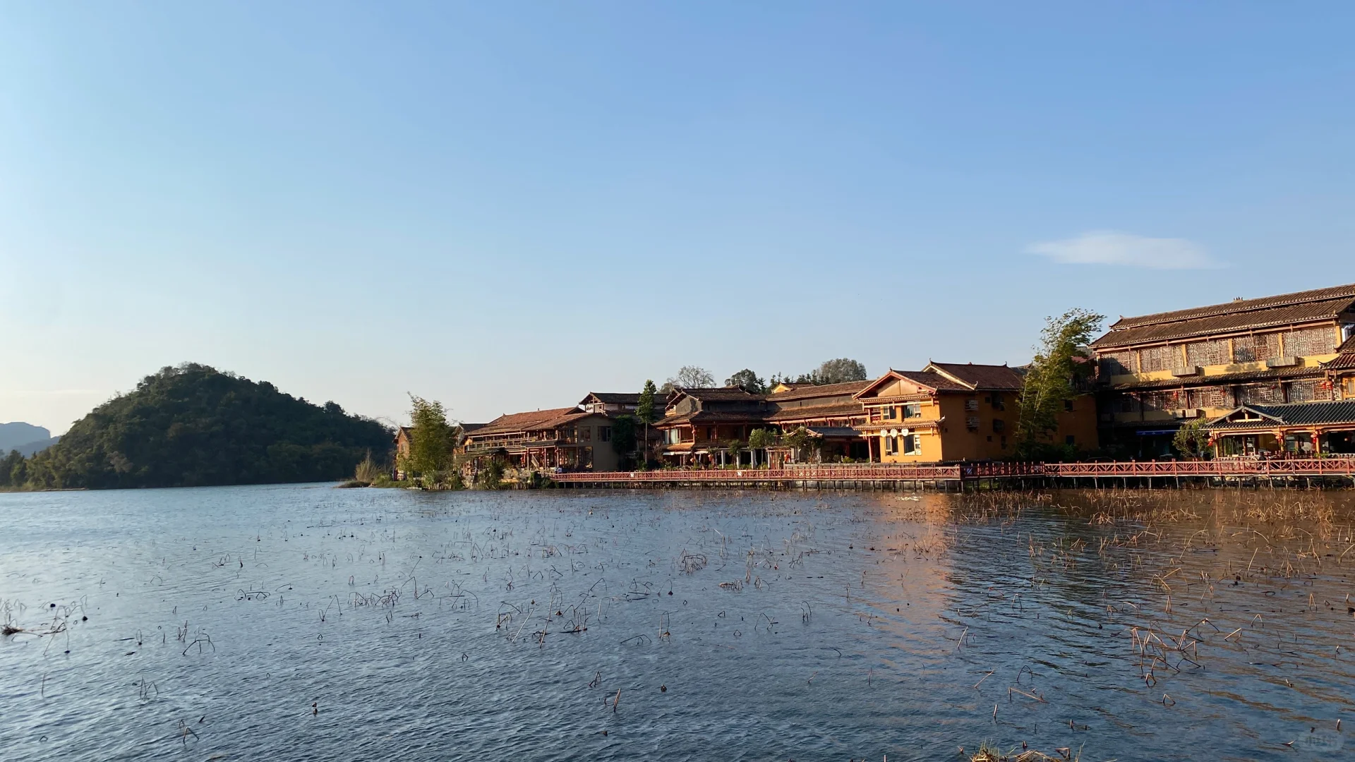 文山州丘北县普者黑景区仙人洞村